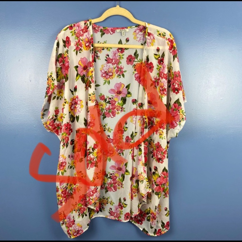 🍉Floral kimono/beach cover up size Medium
